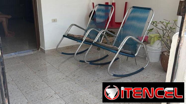 Apartamento 2 cuarto Miramar bajos con portal  Playa 30mil 53582376