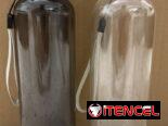 Termos plásticos de 600ml con enganches.