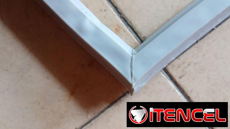 VENDO UNA JUNTA PARA EQUIPOS DE REFRIGERACIÓN MARCA SAMSUNG® (102×67 cm). $30 USD. (+53)54021038.