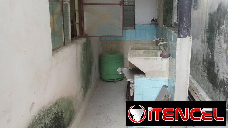 En ofertaaa !!! Casa de placa con 4 cuartos y azotea libre !!!        azotea libre
