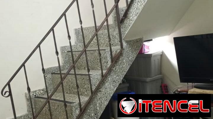 Se vende casa. Solo interesados, me reajusto.