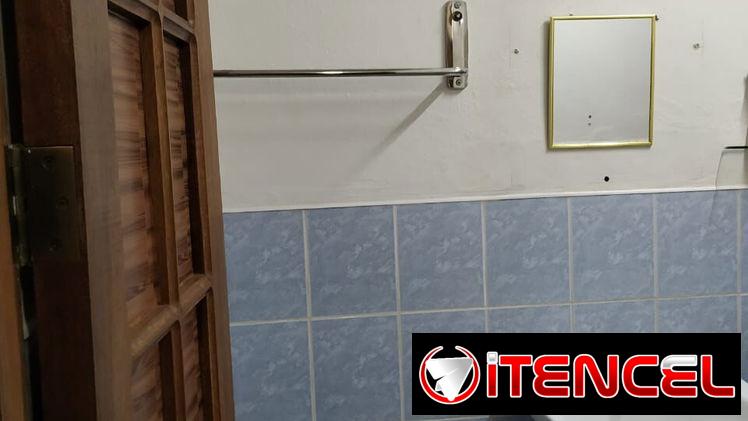 Se alquila apto de dos cuartos por tiempo indefinido en alamar micro x cerca de la playa bacuranao con teléfono fijo