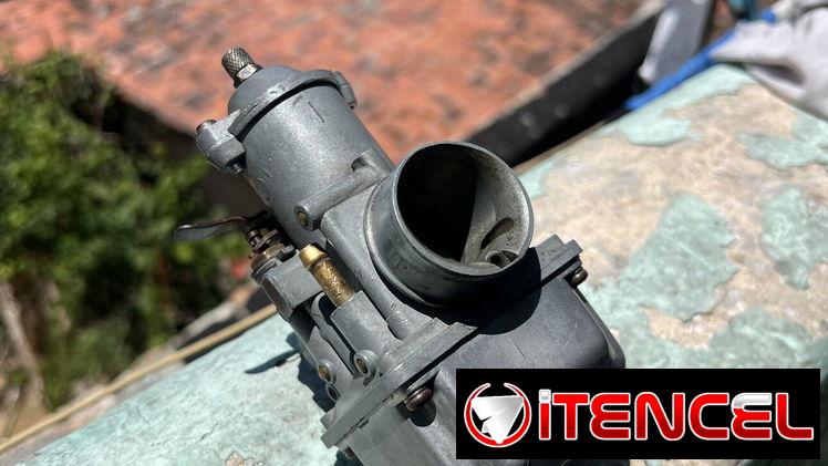 Vendo carburador de Jawa en perfectas condiciones técnicas y con muy buena autonomía!! Llegar y poner!!