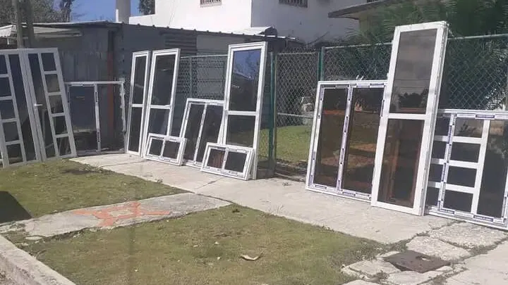 La casa del aluminio 170USD el metro cuadrado rebolico💯💯💯