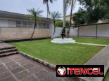 Alquiler de casa en Playa de dos habitaciones con piscina. Disponible para renta lineal