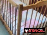 Vendo cuna de madera con su corchon.
