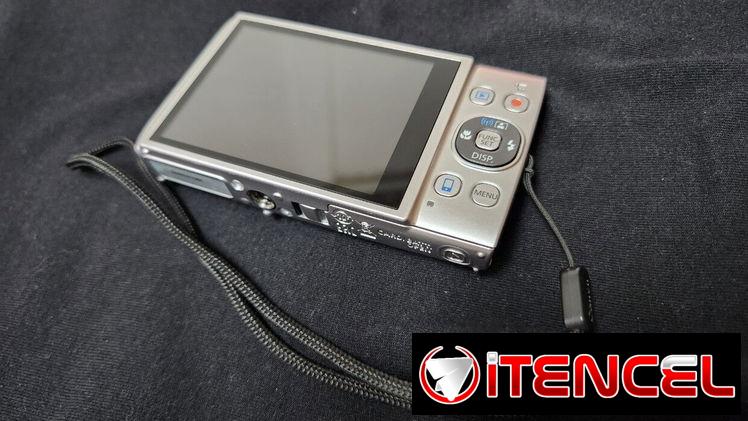 Canon Ixus