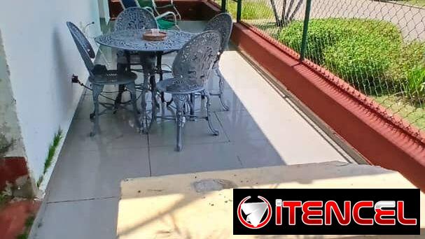 Casa Biplanta,en bajos casa biplanta,la de abajo