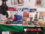 Venta de libros antiguos y discos de vinilo