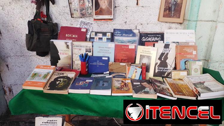 Venta de libros antiguos y discos de vinilo