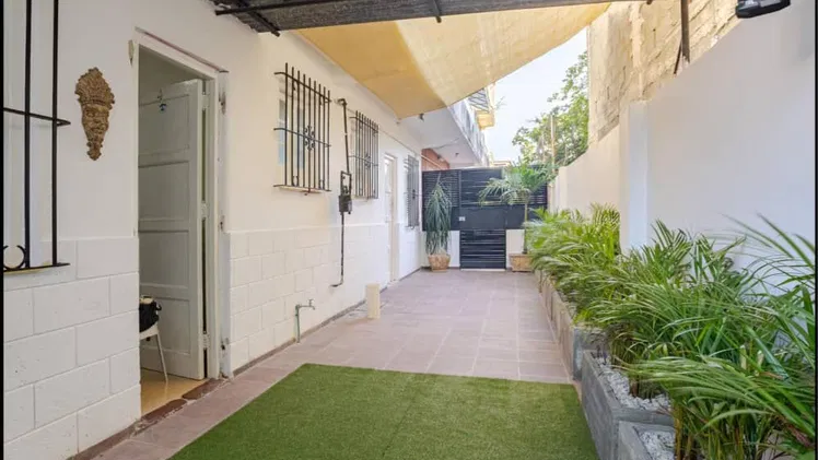 ¡PLAYA! 🏠 RENTA LINEAL 1.5 HAB. AMUEBLADO. ZONA TRANQUILA. ESPACIO MOTO. 500 USD.