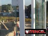 Fabricación profesional en aluminio y cristal