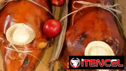 Comida criolla🌮y cerdo🐖asado hasta la puerta de su casa 🏡Contáctanos ya!