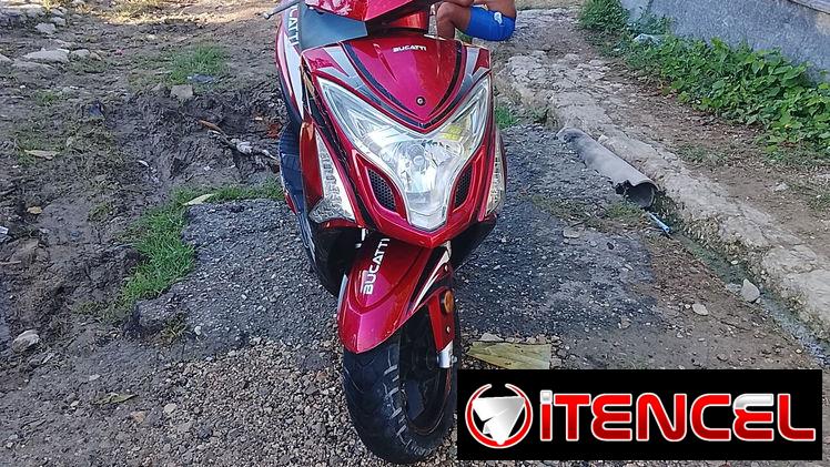 Se vende está moto