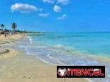 Linda casa en renta con piscina grande en la playa de Guanabo, a 2 cuadras del mar, 2 habitaciones +53 52463651 🏊‍♀️E