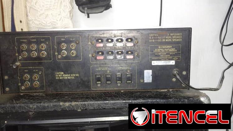 Amplificador con sus Bocinas 53732309 paco