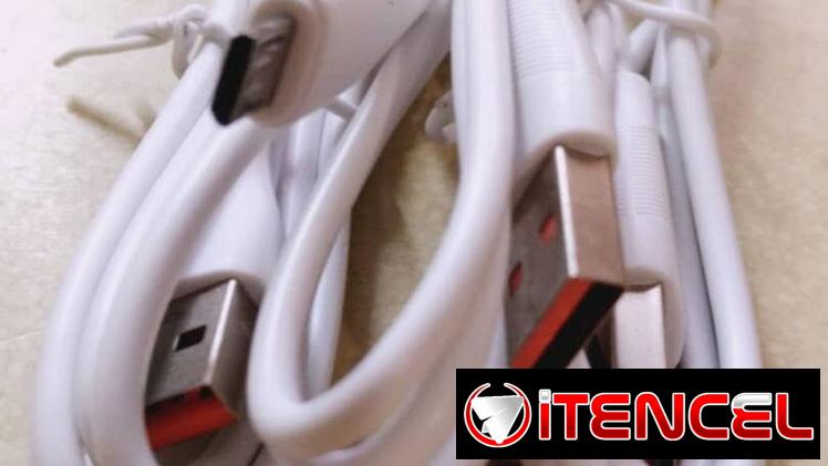 Cables V8 o micro USB para teléfonos, lámparas recargables etc . 700 mn