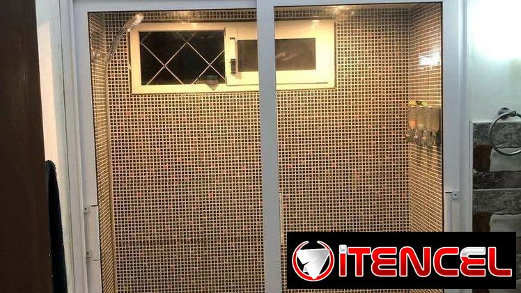Mamparas de bañó y puertas para closet