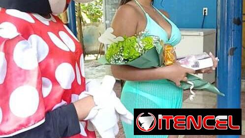 Mariachis en la Habana. con Nueva Ofertas . Regalos y Muñecos para los Pequeños de Casa