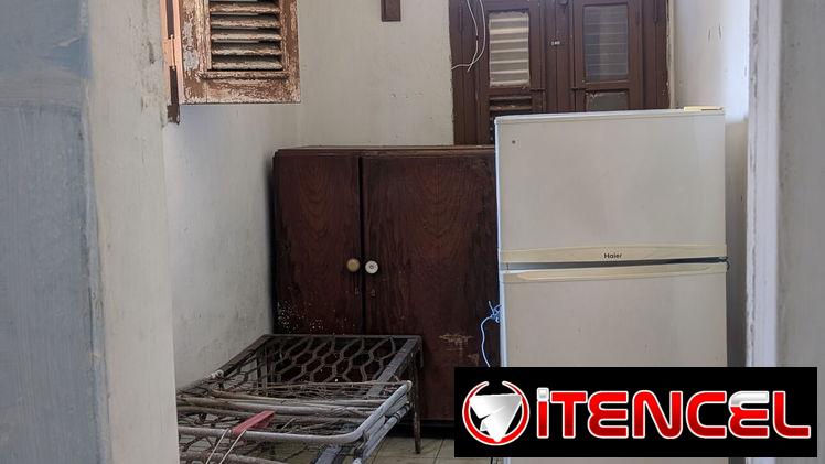 Venta Casa independiente en guanabacoa. Enrejada toda. Placa libre.