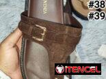 Sandalias de mujer .   15 USD