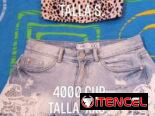 Shor  de mezclilla talla   XXS . Estraple talla S . Marca  Forever 21.