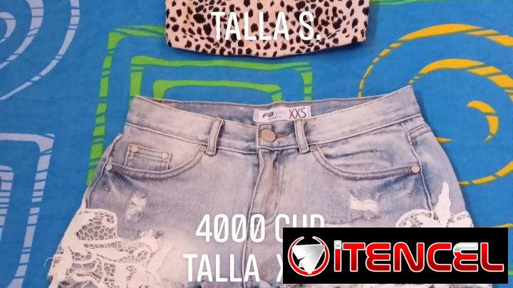 Shor  de mezclilla talla   XXS . Estraple talla S . Marca  Forever 21.
