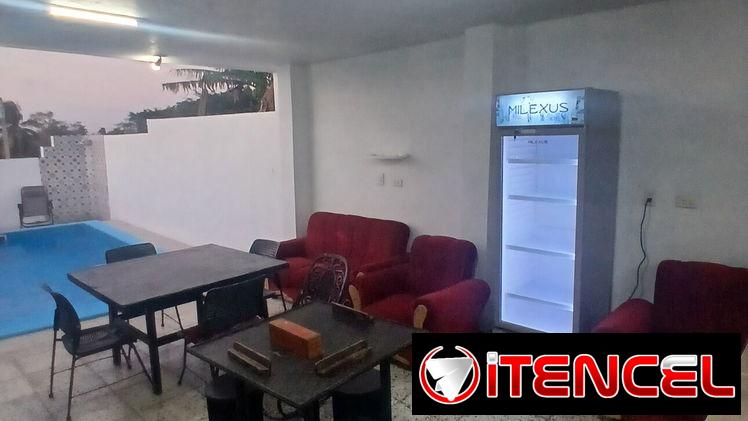 Casa en La playa con paneles solares