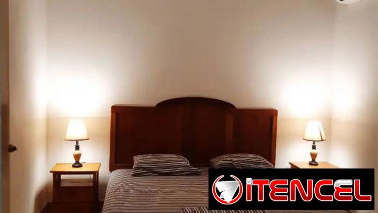 🎯 Apartamento en el Vedado, luz permanente.