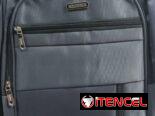 Mochilas maletas. Tienen las dos opciones. Super material. y las otras son mochilas nada más. super material igual   Pre