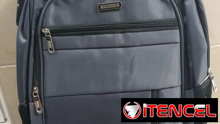 Mochilas maletas. Tienen las dos opciones. Super material. y las otras son mochilas nada más. super material igual   Pre