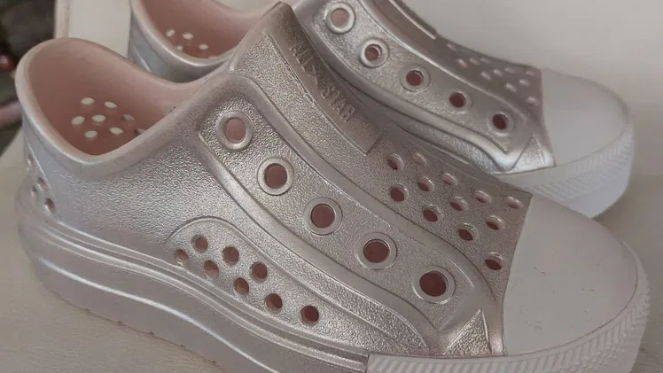 Tenis Converse Originales para niño/a #13-US #31-EUR nuevos a estrenar-30usd