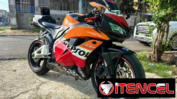 HONDA CBR 600RR 2012