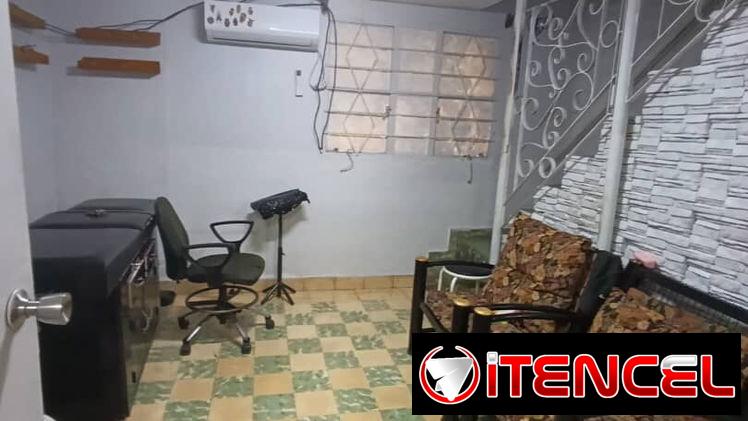 🏠 Venta de Casa En El Cerro.💡 No se va la corriente. Tiene cisterna, motor de agua y tanque de agua de 2 mil litros