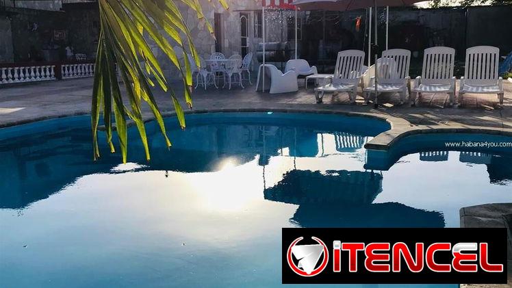 CASA  CON PISCINA  , EN LA PLAYA DE GUANABO EN RENTA,  5 HABITACIONES +53 52463651 ,planta eléctrica,  I y C