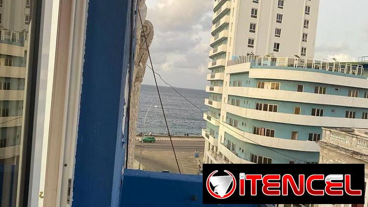 Se renta apto independiente de dos habitaciones en centro habana por la calle galeano.54026428