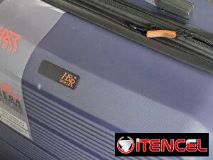 2f502da985ccd7f8c45759539bc126677fc143a8c3b582dad6c93dd20d75443c