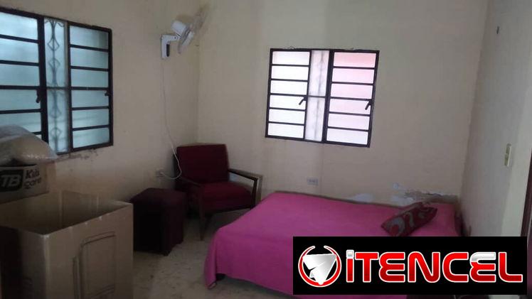 Casa Independiente en Marianao ( gas de la calle, agua , garaje, placa libre y teléfono)