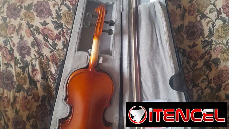 Violin 3/4 con estuche y accesorios