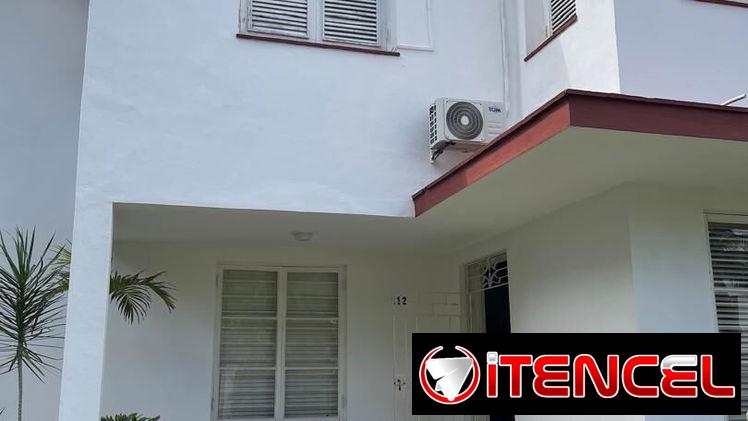 Casa independiente en Miramar con 900m² . Todo de lujo