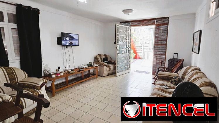 Casa (bajo de un biplanta) de 3/4 y 1/2 en Nuevo Vedado (NV-320)