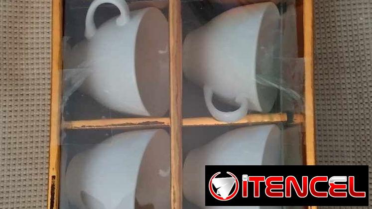 Juego de 6 tazas de café blanco a $4500