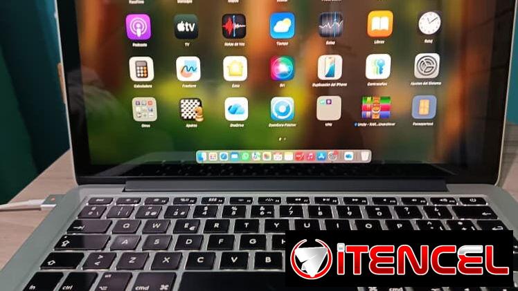MacBook Pro A1502
