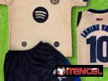 Reyes Magos el mejor regalo. Trajes de fútbol para niños.