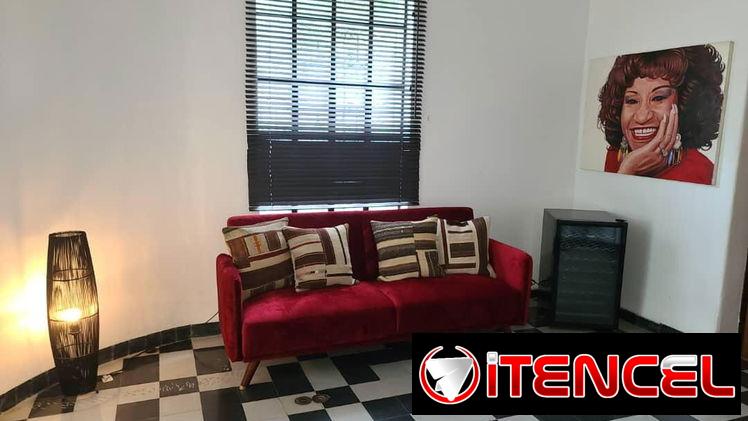 Casa colonial de 2 niveles amplia en Miramar