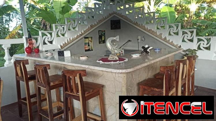Renta de casa con piscina en Boyeros. Ideal para fiestas