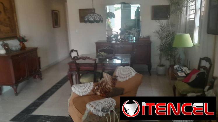 Apt 3 cuartos Playa 40mil 53582376