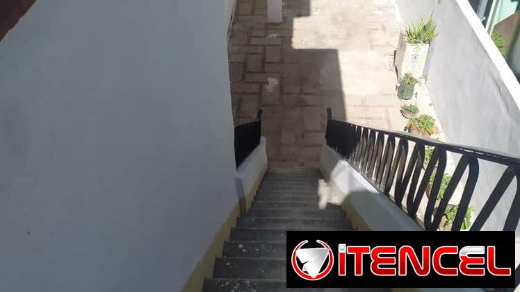 Alquilo apto de dos cuartos con garaje en Miramar
