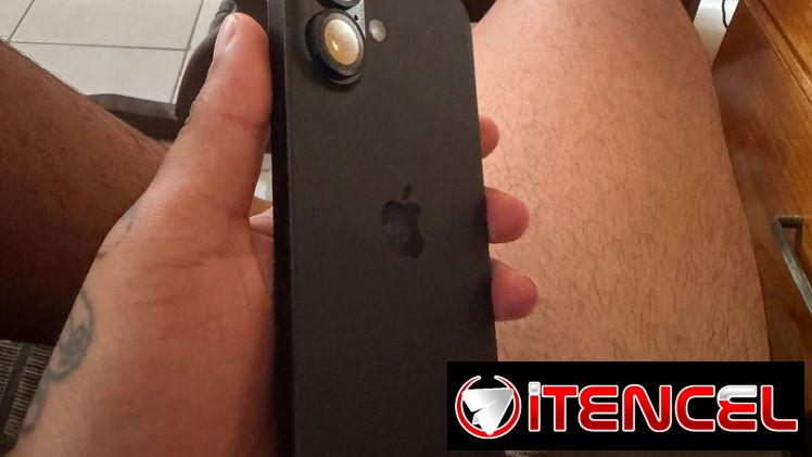 iPhone 16