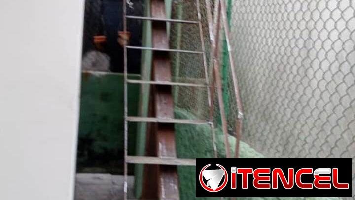 Excelente calidad, escaleras de hierro.
